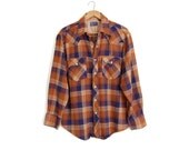 soft mens work shirt / vintage plaid flannel shirt / pearly snaps / brown navy blue