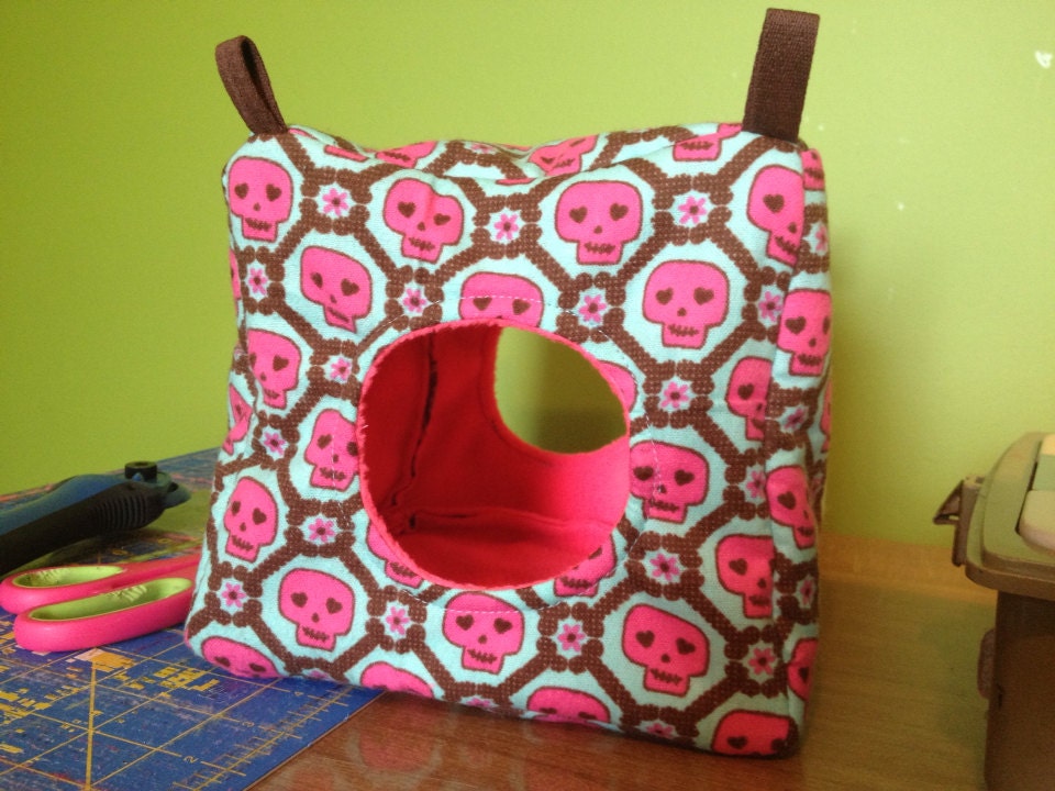 Hot Pink Skulls Two Piece Hammock Set
