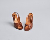 brown perforated high heel sandals / slingback / 8 N