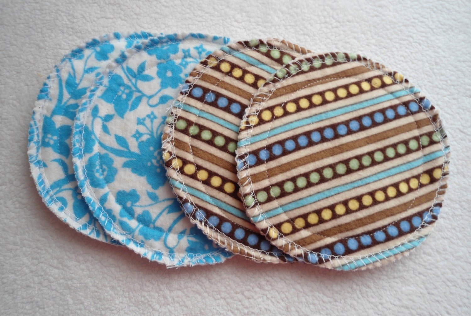 2 Pairs Flannel Nursing Pads   (Stripes & Dots  /  Aqua Damask)