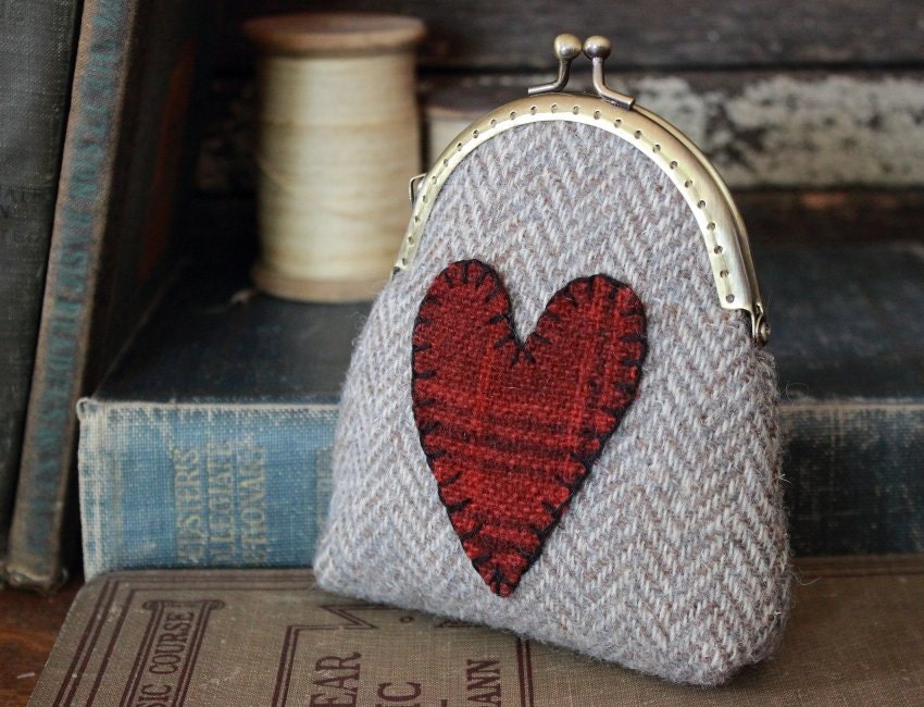 Primitive Heart Applique Coin Purse - Small Size