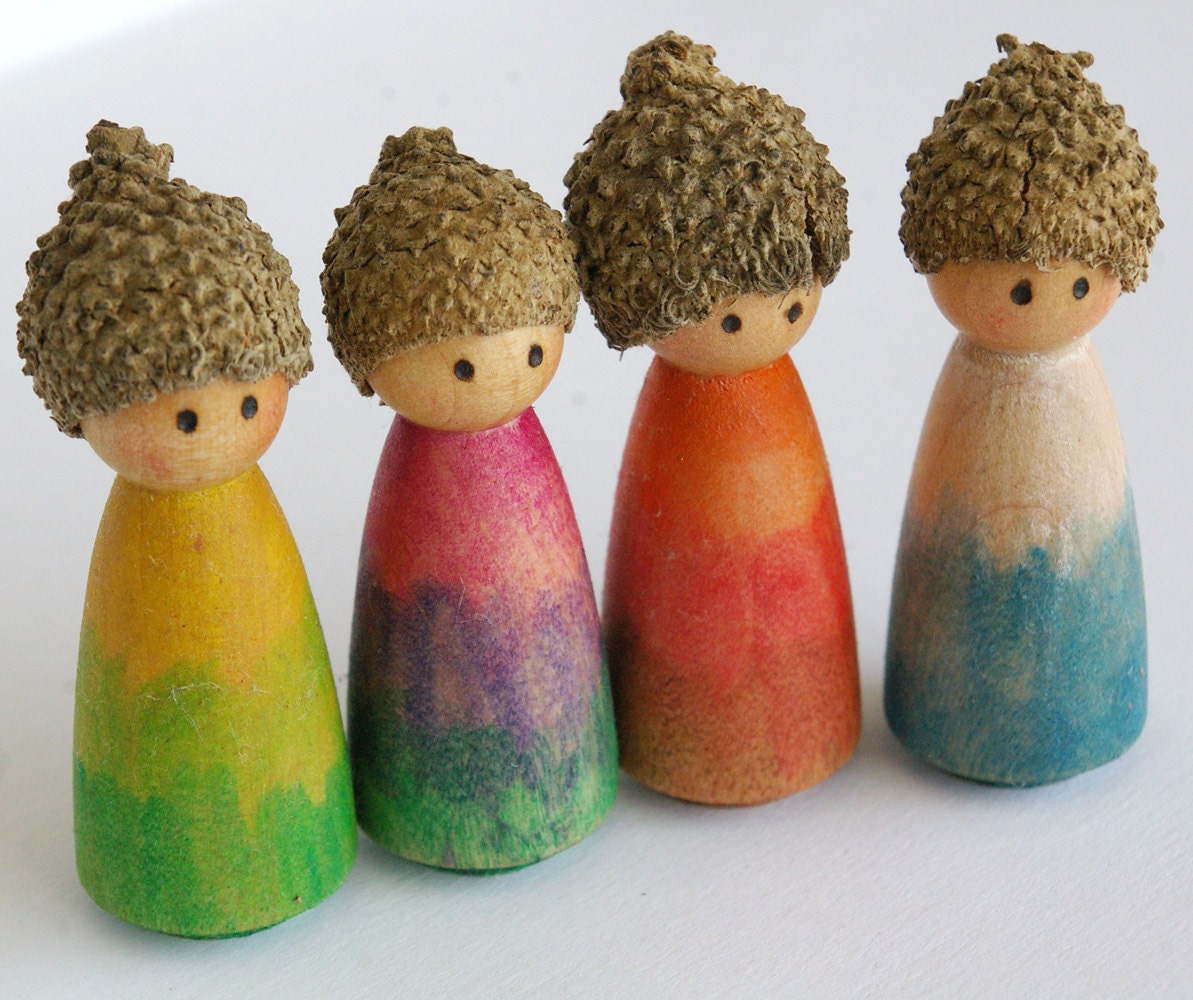 Waldorf Four Season Peg Dolls : Natural Toys for Nature Table or Play