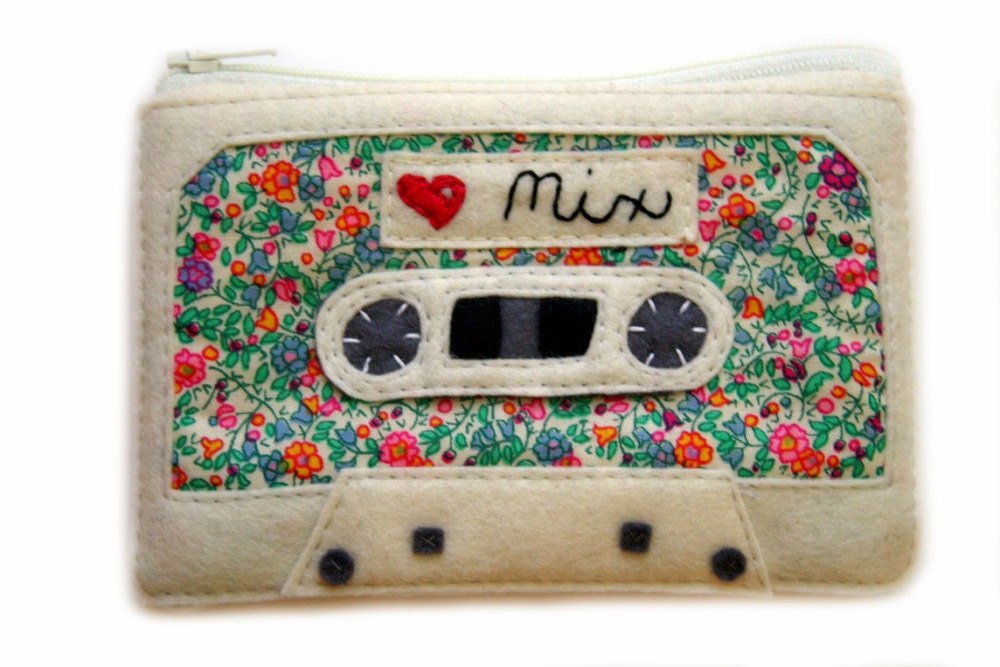 Women's Wallet Clutch Floral Print Mixtape Coin Purse Cassette Tape Zip Pouch