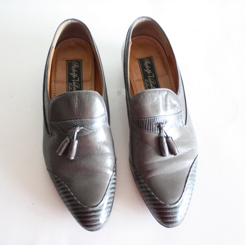 size 11 Men 1970s Slip on Shoes w/ tassels