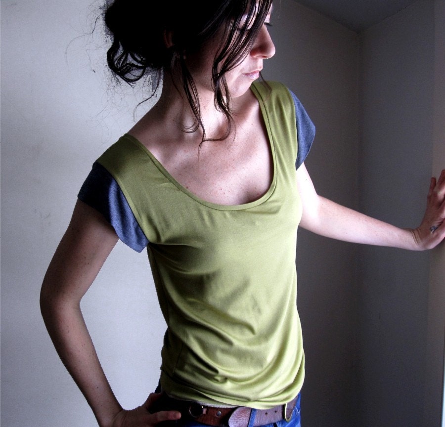 Citrine Color Block T Shirt / Pale Chartreuse Tee / Light Green Women's Blouse / Made to Order