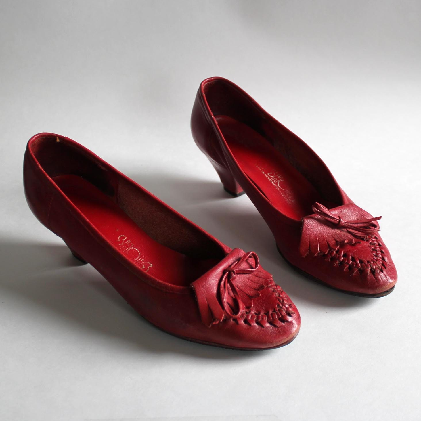 shoes size 6 red leather moccasin pumps. 80s Red Cross Shoes. beat up oxfords.
