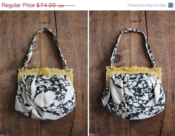SALE 25% OFF 1930s silk handbag / silk and lucite purse