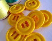SALE buttons as pictured in photos set of 6 medium yellow 1inch approx