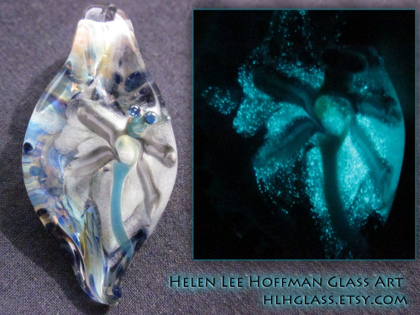GLOW in the DARK Pendant Glass DRAGONFLY Lampwork Necklace Boro Art Bead Unique Focal Signed Artwork Incredible Glowing Silhouette
