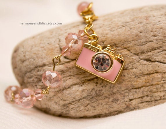 The Photographer's Charm pink beaded camera charm bracelet