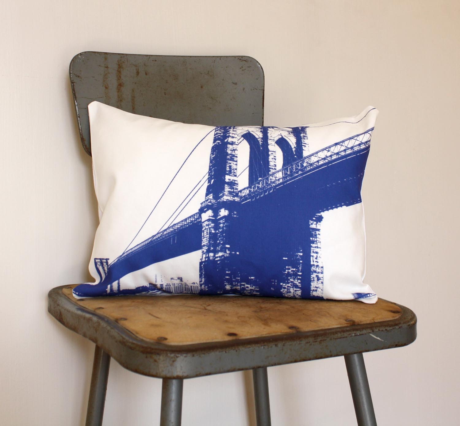 COVER ONLY - Brooklyn Bridge - Urban Throw Style no12 -  New York City
