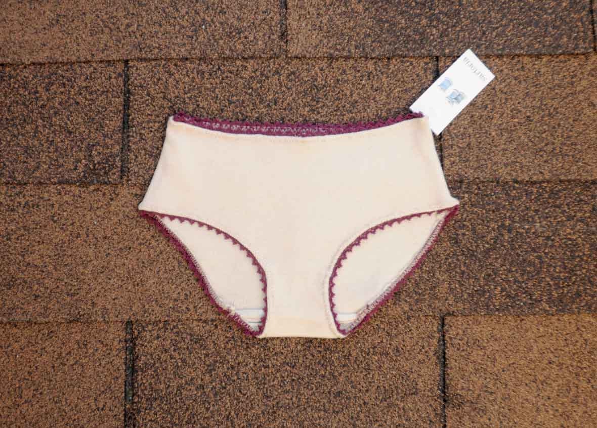 SALE /// SIze S classic cut undies merino wool off-white