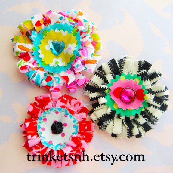 Looped Flowers with Rhinestone Gem Centers Embellishment Set
