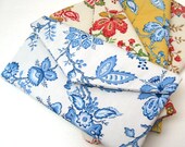 Personalized, Wedding Clutch, Bridesmaid Gift - Set of 4 - Colorful Flowers