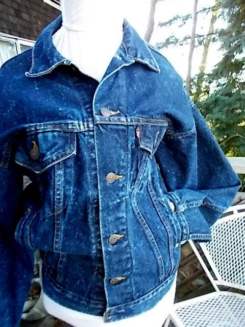 Rare USA made 80s 90s Levi Strauss Speckled Denim Trucker Jacket 70507 in Dark Blue Denim Starlight Effect Stonewashed Era sz Small 42