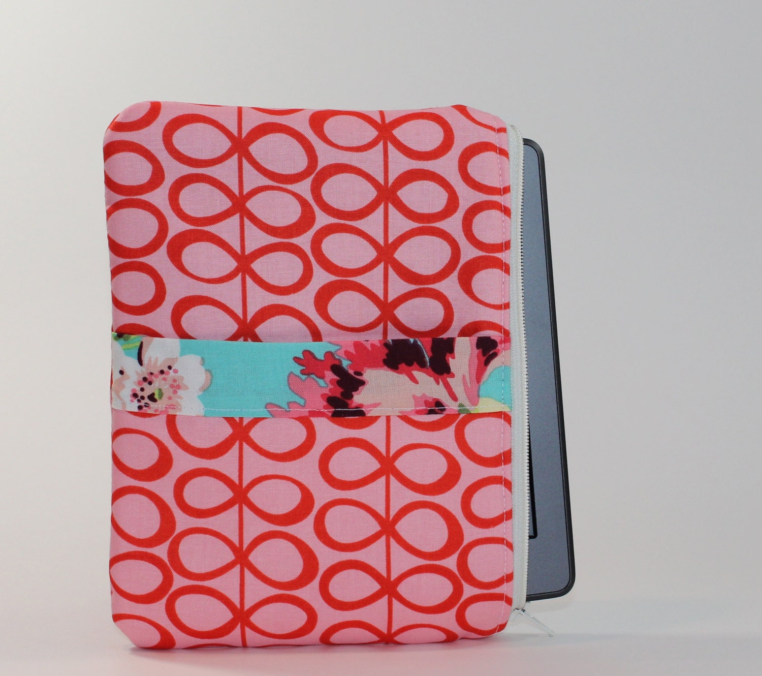 Kindle / Kindle Touch Sleeve - Small - Padded eReader Case - Coral Eights