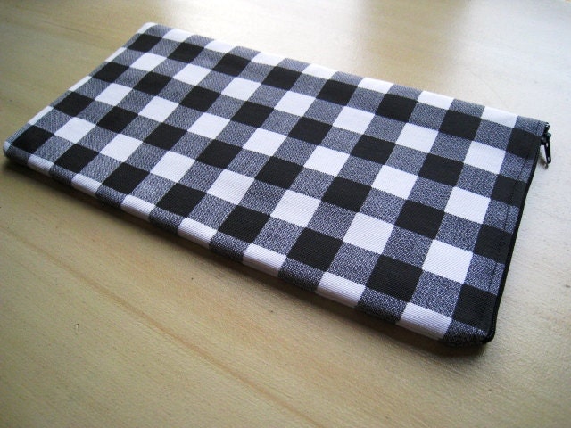 Plaid in Black & White - Apple Wireless Keyboard Sleeve - Padded and Zipper Closure