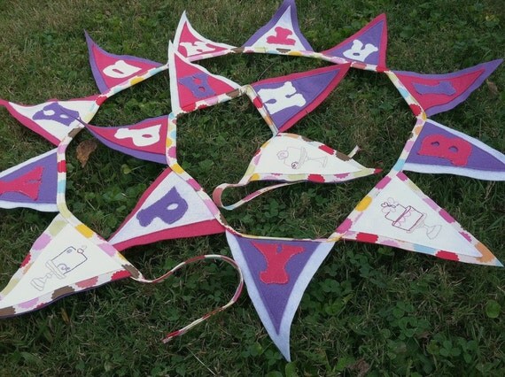 pastel Happy birthday banner - hand embroidered - reusable birthday party decoration - little girl - pinkalicious Il_570xn