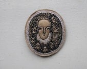 memory dreamer - embroidery brooch - artwork - folk art