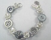 Button and snap flat-pad bracelet