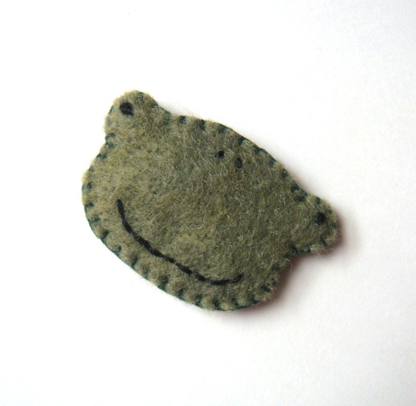 Cute Funny Frog Felt Brooch Dusty Moss Forest Green Woodland Animal Felt Accessory