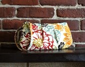 Pleated Wristlet Zipper Pouch // Clutch - Bibi Fiesta