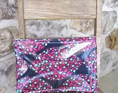 Sofs offers an extra large waterproof pouch in wild field trip