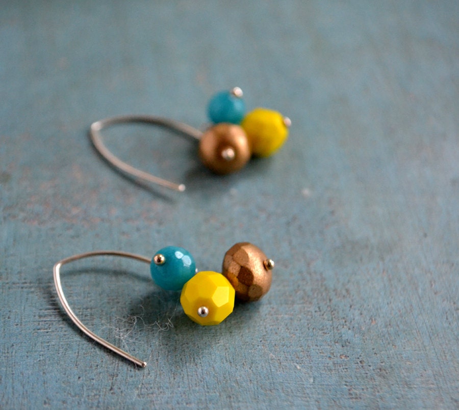 Bouquet - yellow facetted glass - matte golden bead - aqua blue jade