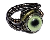 Steampunk Jewelry - Ring - Green taxidermy glass Eye