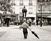 Black and white photography, Parisian decor, Paris photgraphy, Fine Art Photography, Art Print, Umbrella Photo, Street Art, 8x10 (20X25 cm)