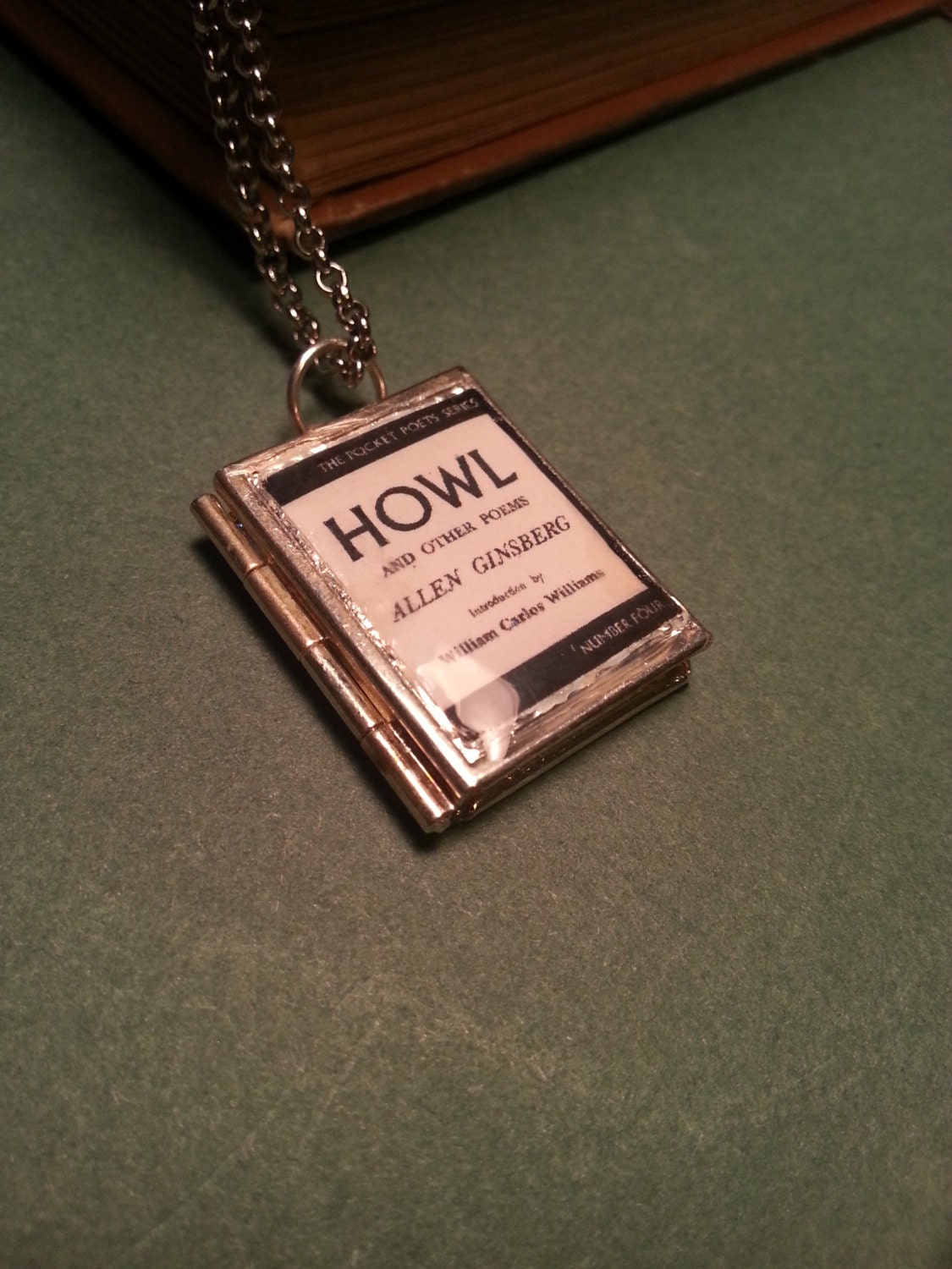 Howl locket