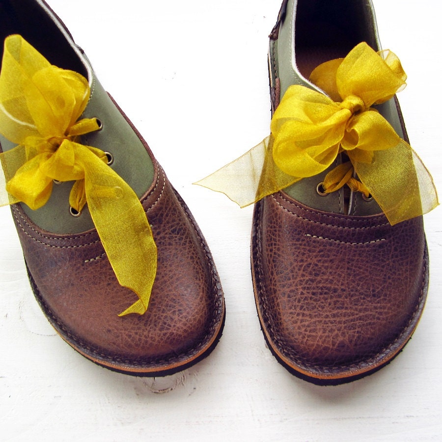 CUSTOM Hand Made Leather Womens Shoes, Lace Up Oxford Shoes, KITTY Lichen, Chesterfield by Fairysteps Shoes