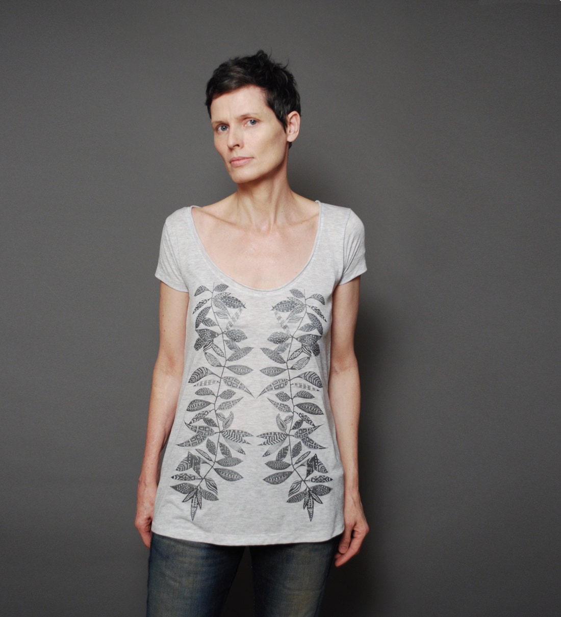 Womens Deep Scoop T shirt - Twig Vine Spring Fashion Loose fit T-Shirt - Heather Grey Alternative Apparel T shirt