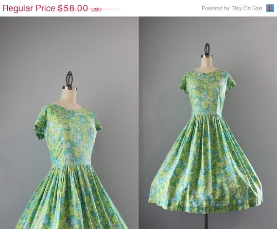 Storewide Sale 50s Dress / Vintage 1950s Soft Cotton Dress / Floral Fifties Full Skirt Dress