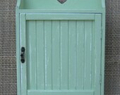 key organizer, key hanger, key box, Light Green Shabby Chic Key Holder