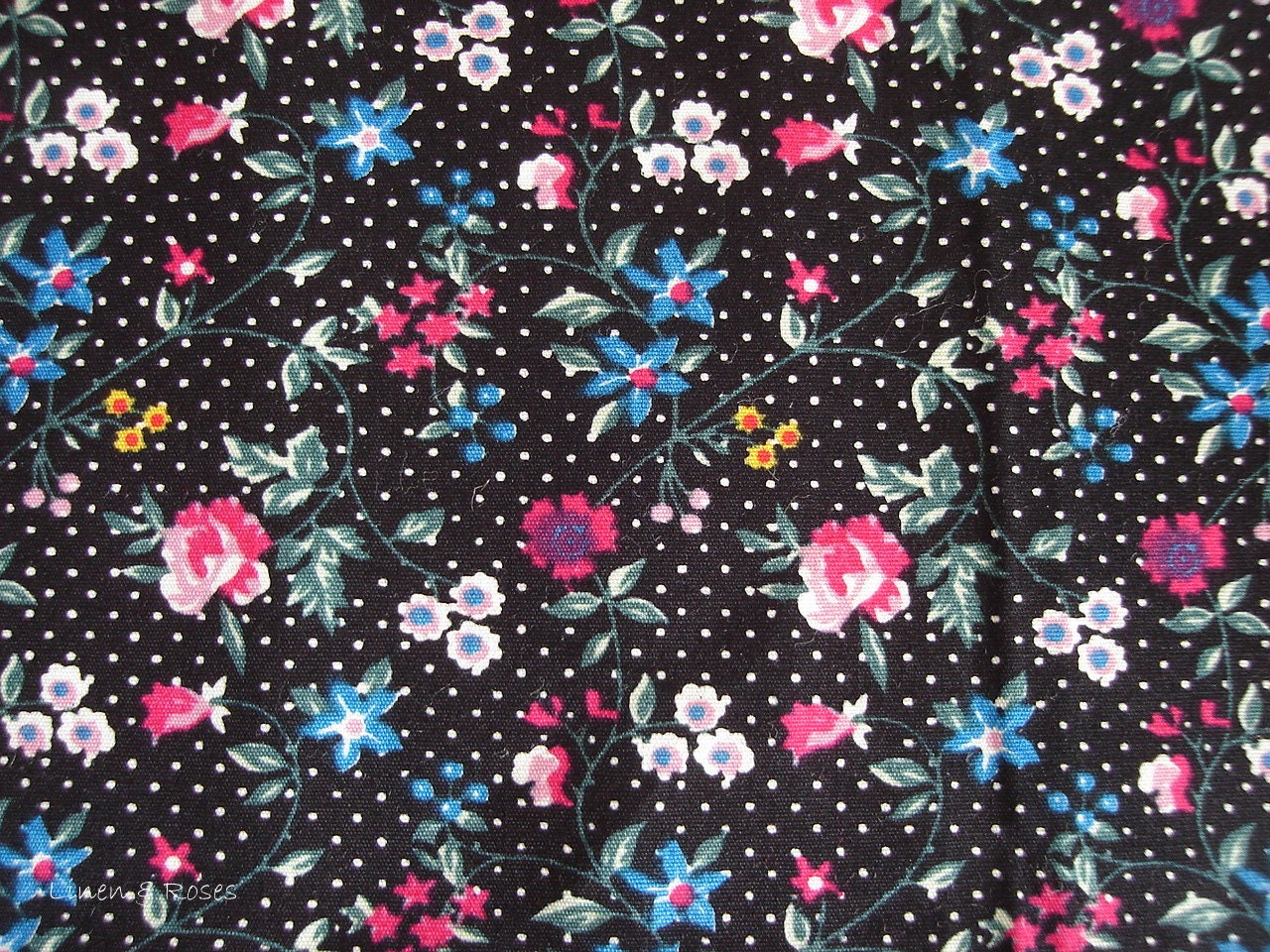 Pretty floral fabric fat quarter
