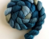 BFL Wool Roving - Hand Painted Spinning or Felting Fiber, Blue Grey Tonal