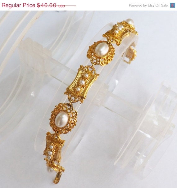 Memorial Day Sale Vintage ART Co. filigree pearl bracelet gold tone perfect for bride, wedding or prom