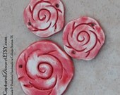 Set of 3 rose beads in Tamale Red