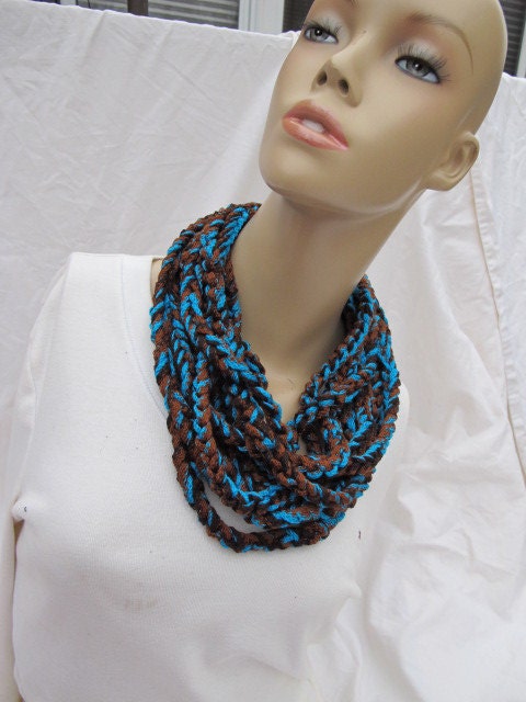 Celebi Chunky Chain Link Cowl/Circle Scarf/Infinity Scarf (2040)