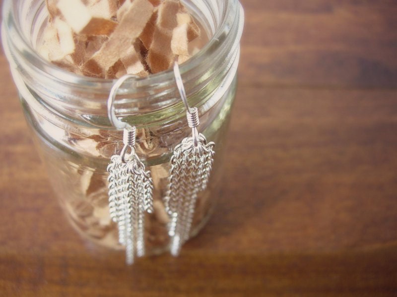 Everyday Long Dangle Earrings // Silver Chain  Earrings // Minimalist Jewerly by OrdinaryMommy on Etsy