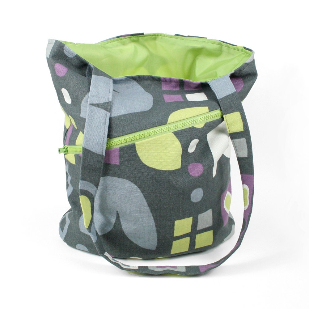 Gray Canvas Bucket Bag with Green Slanted Zipper