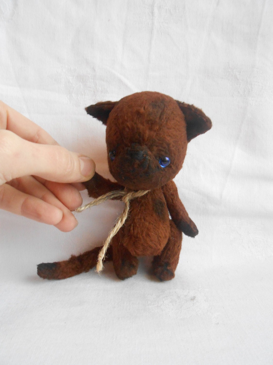 Artist bear little kitten   by Sylvie Touzard MADE TO ORDER