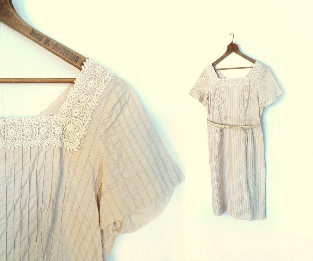 Vintage 50s Dress / Pintuck Dress / 1950s Dress / Winter Wheat  / Large L