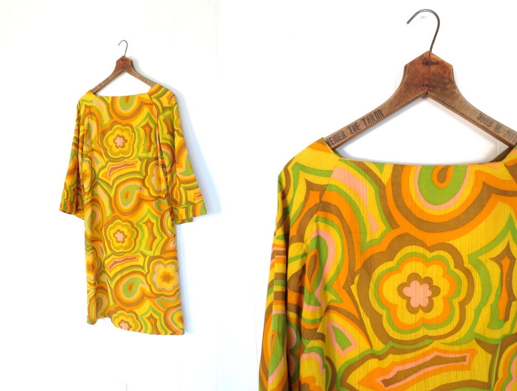 Vintage 1960s Dress / Flower Pop Dress / Mod 60s Dress / Bell Sleeves / Medium M