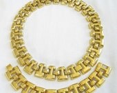 ON SALE Vintage Gold Tone Abstract Link Necklace and Bracelet Demi Parure Set