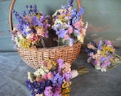 Dried flower bridal bouquet in spring or summer colors. Small and sweet for your flowergirl, bridesmaids or toss bouquet.