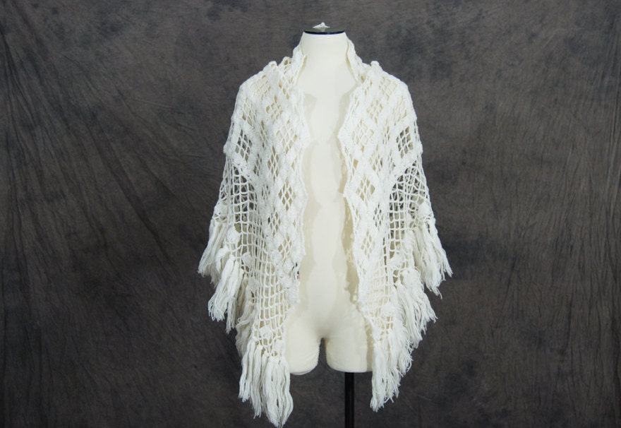 vintage Crochet Shawl - 60s White Crochet Shawl with Fringe One Size