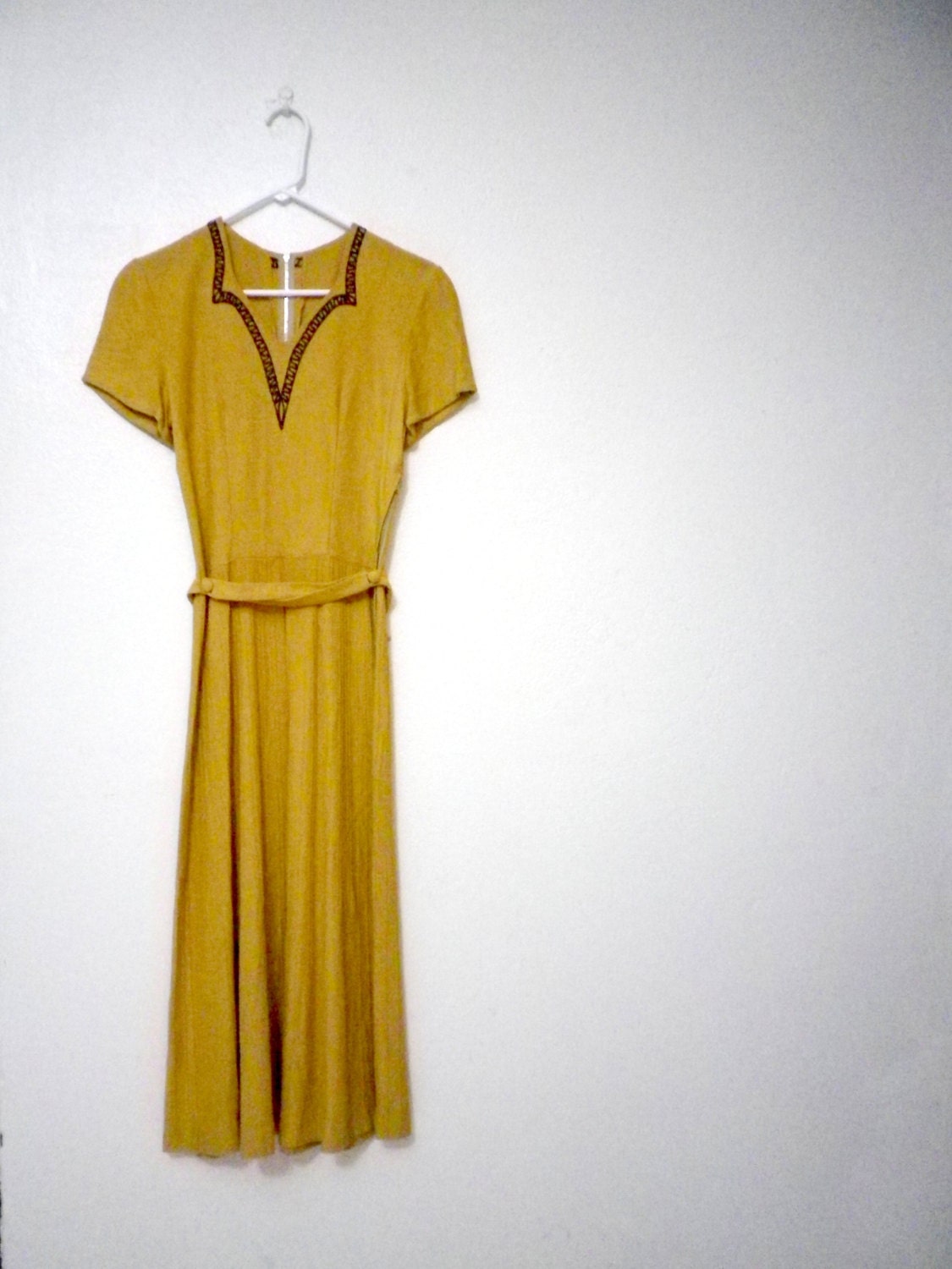 Vintage 40's mustard v-neck dress