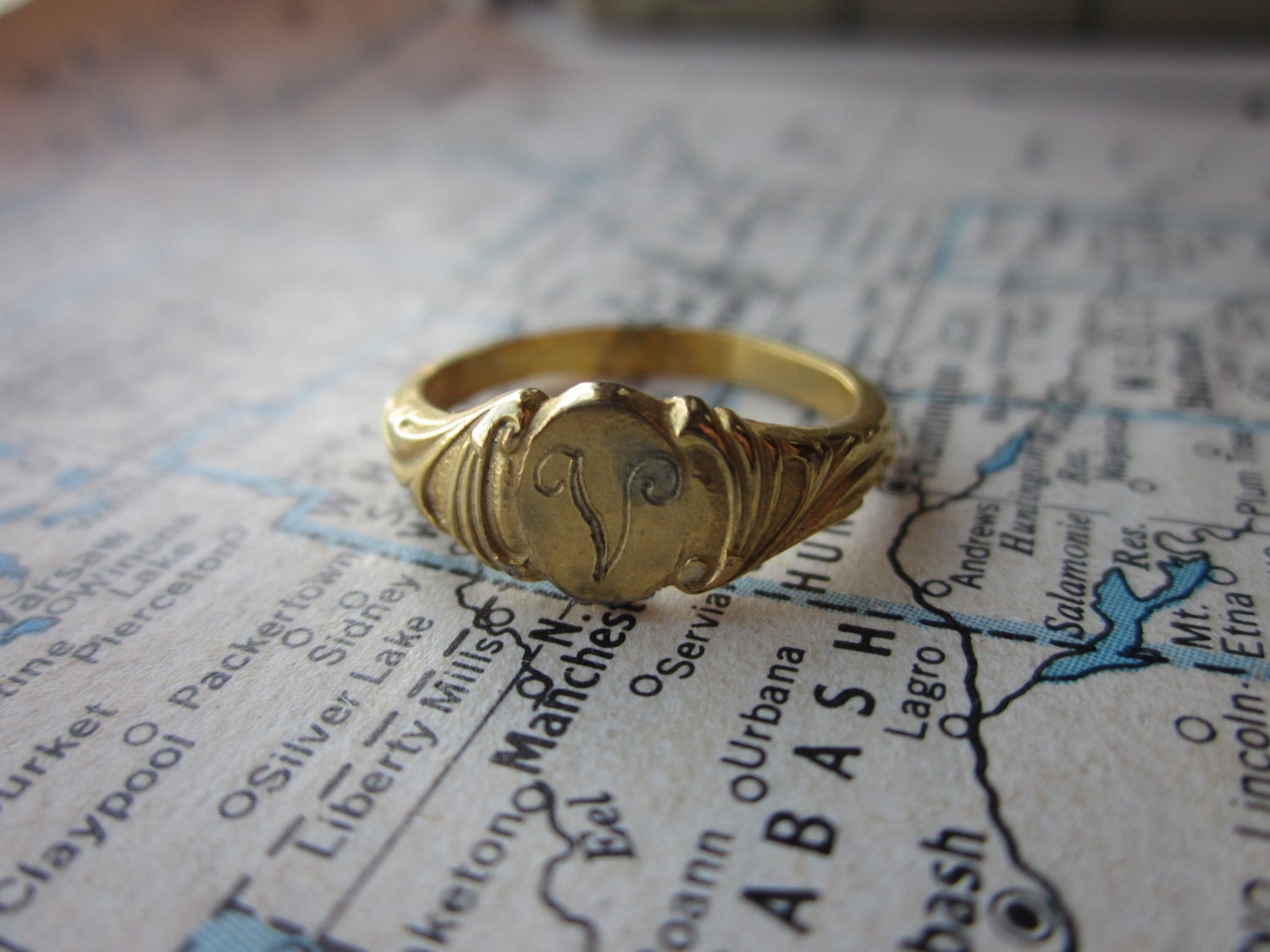 The Veronica Ring - Vintage Deadstock Initial Ring - V